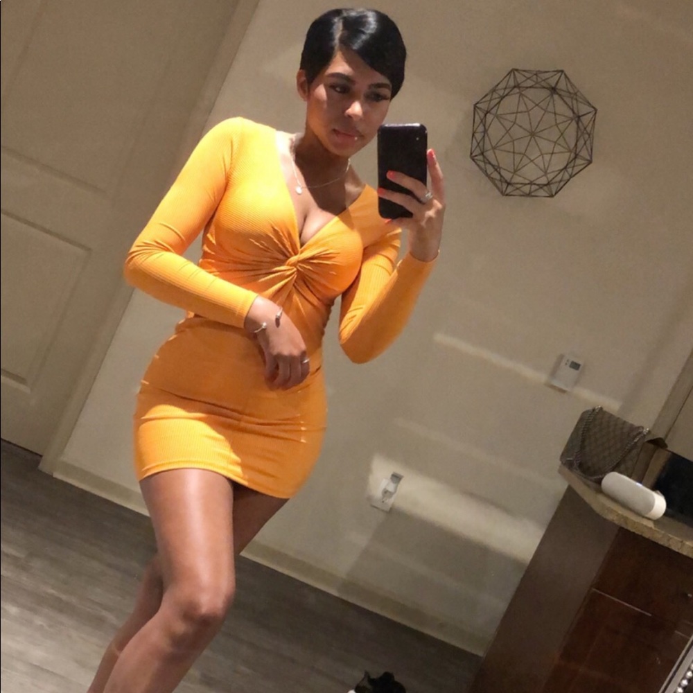 Orange topshop dress 🍊